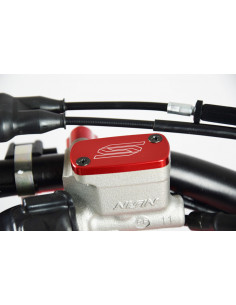 Couvercle de maître-cylindre avant SCAR rouge 2