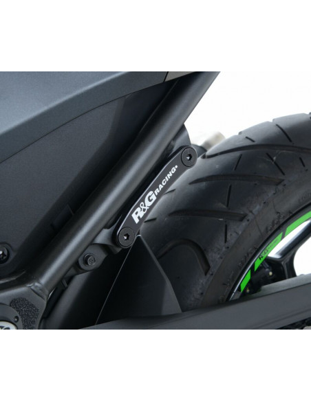 Cache-orifice repose-pieds arrière R&G RACING gauche type origine - noir Kawasaki Ninja 250/300