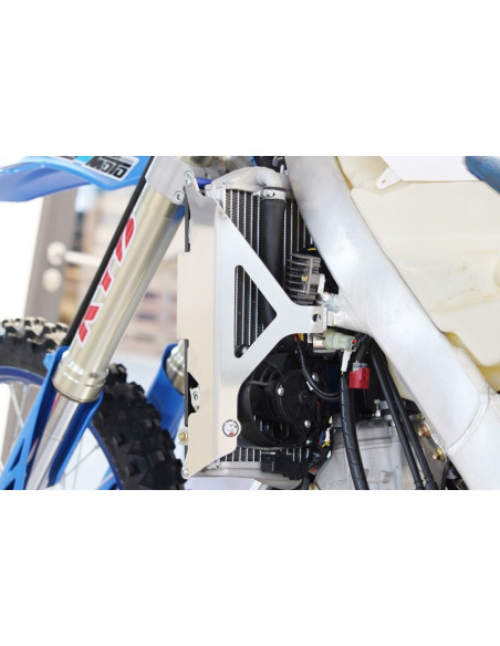 Protection de radiateur AXP Xtrem noir - TM Racing