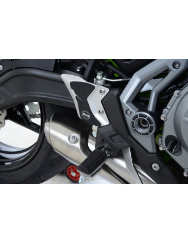 Adhésif anti-frottement R&G RACING platine talon noir (2 pièces) Kawasaki Z650