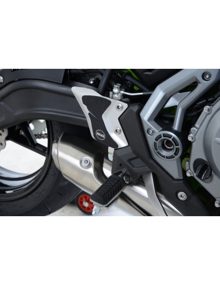Adhésif anti-frottement R&G RACING platine talon noir (2 pièces) Kawasaki Z650