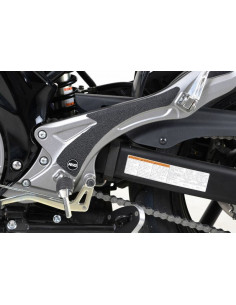 Adhésif anti-frottement R&G RACING platine repose-pieds noir 2 pièces Suzuki Gladius SFV 650 2